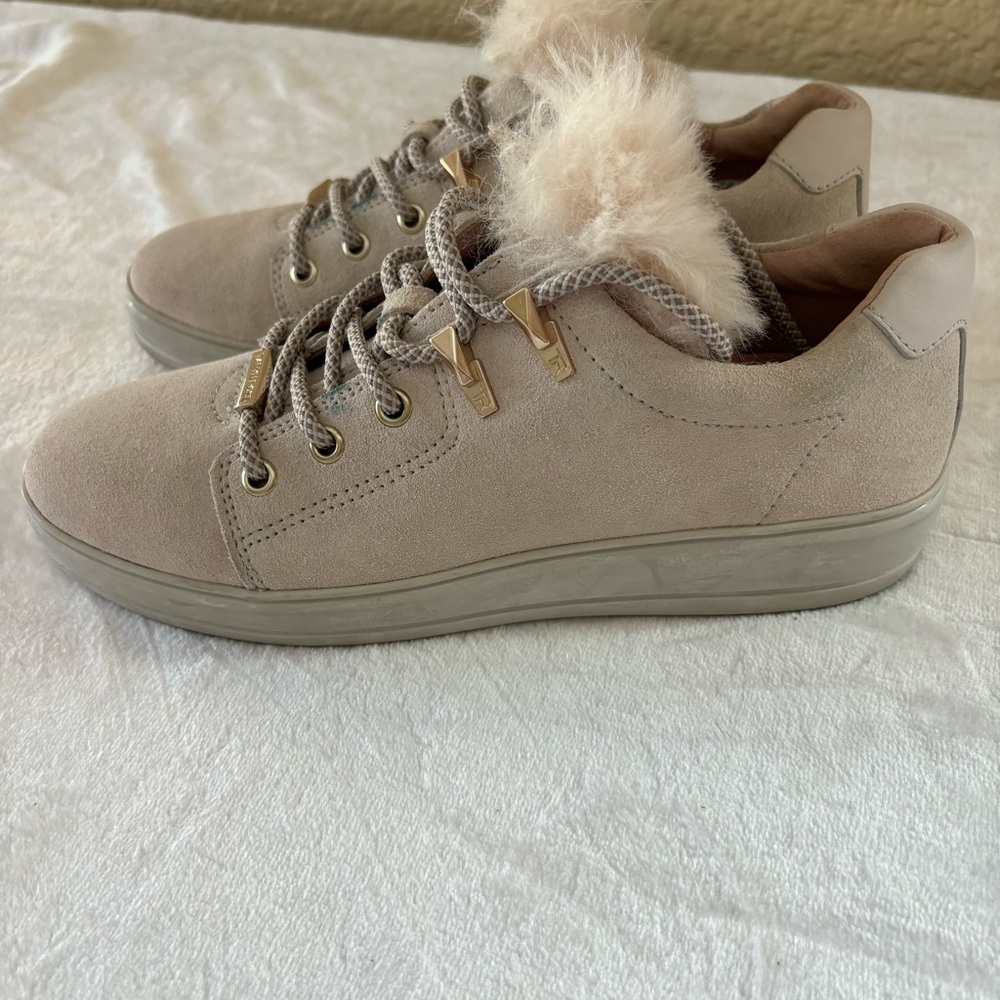 Taryn Rose Georgy Suede Sneakers with Faux Fur Size 8.5 B Chalk/Rose